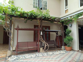 Omar Little Palace - 6 Bedroom Homestay Seremban